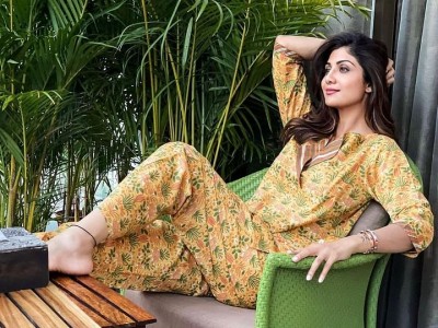 করোনায় আক্রান্ত শিল্পা শেঠির পরিবার করোনায় আক্রান্ত শিল্পা শেঠির পরিবার